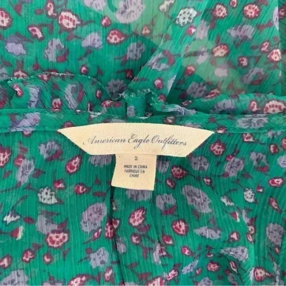 AE teal floral chiffon sleeveless blouse - Picture 5 of 6
